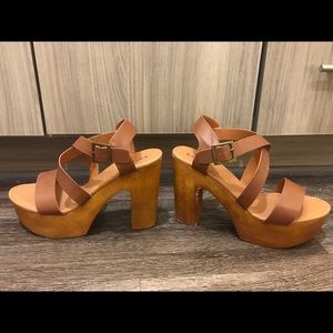 Brown Sandals with Thick, Blocky Heel